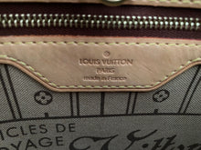 LOUIS VUITTON NéoNoé MM Monogram w/Blk Trim – ALB