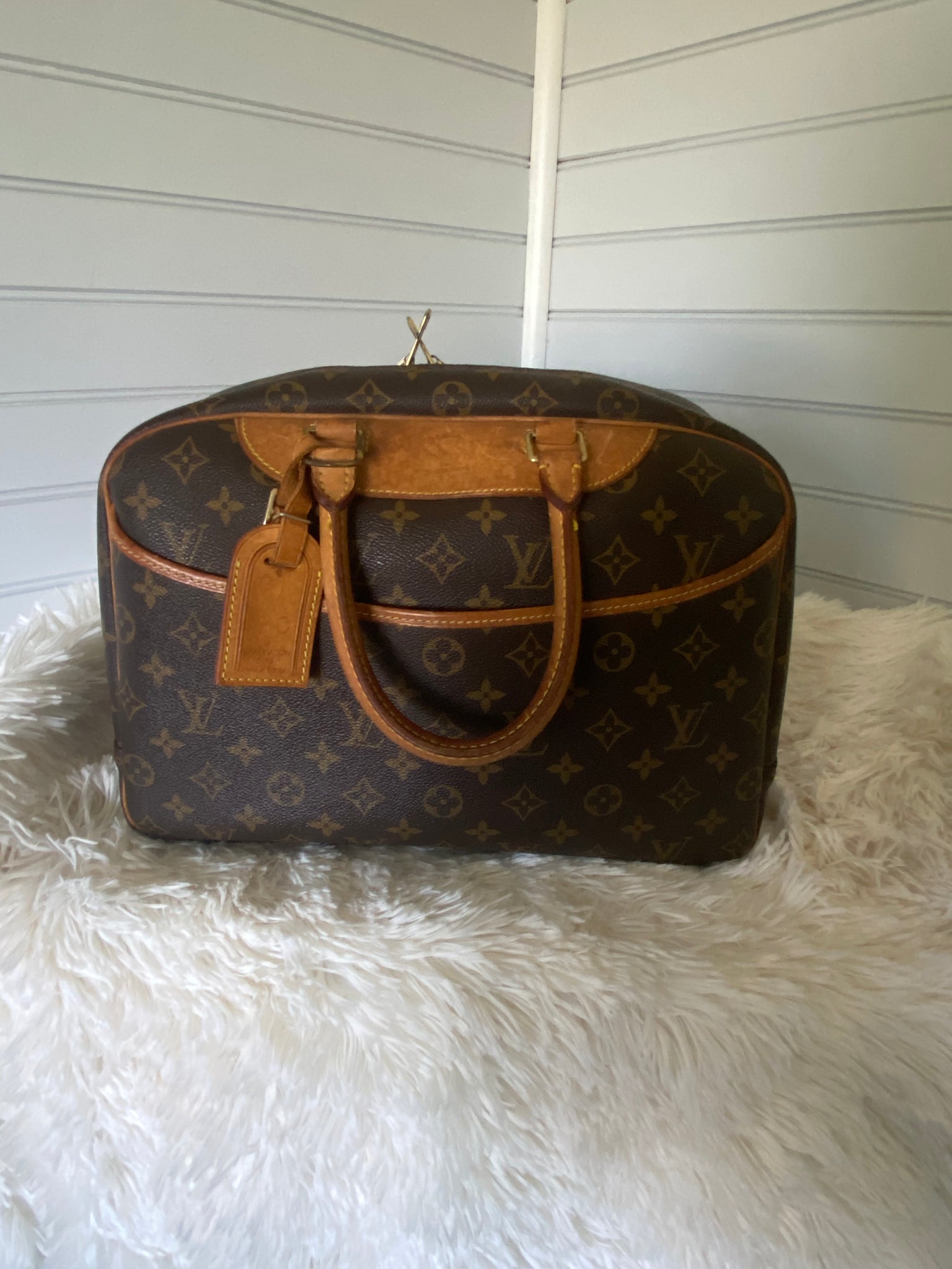 Louis Vuitton Monogram Deauville Bag with Luggage Tag